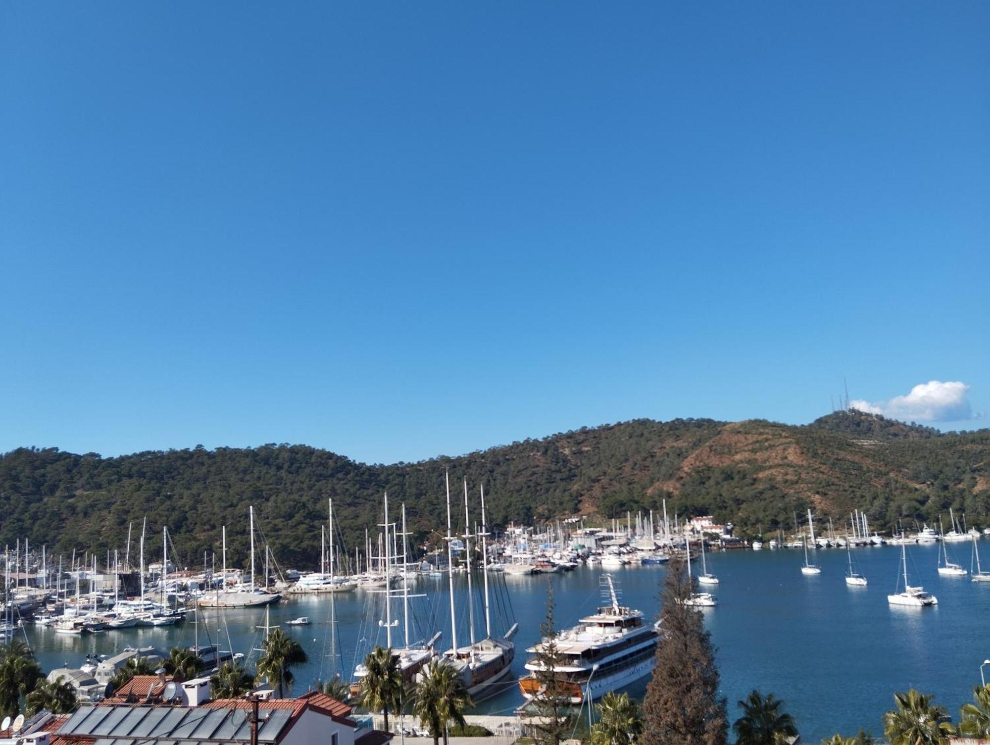 Duygu Apart spellbinding sea views Fethiye Bilik gambar