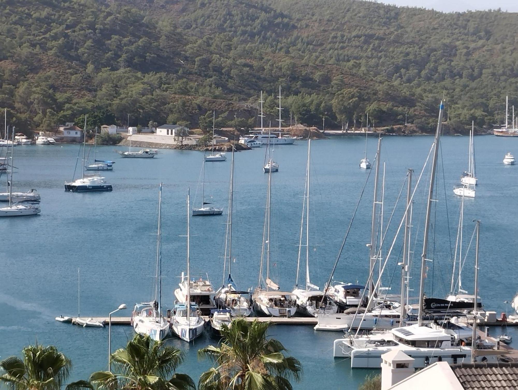 Duygu Apart spellbinding sea views Fethiye Bilik gambar