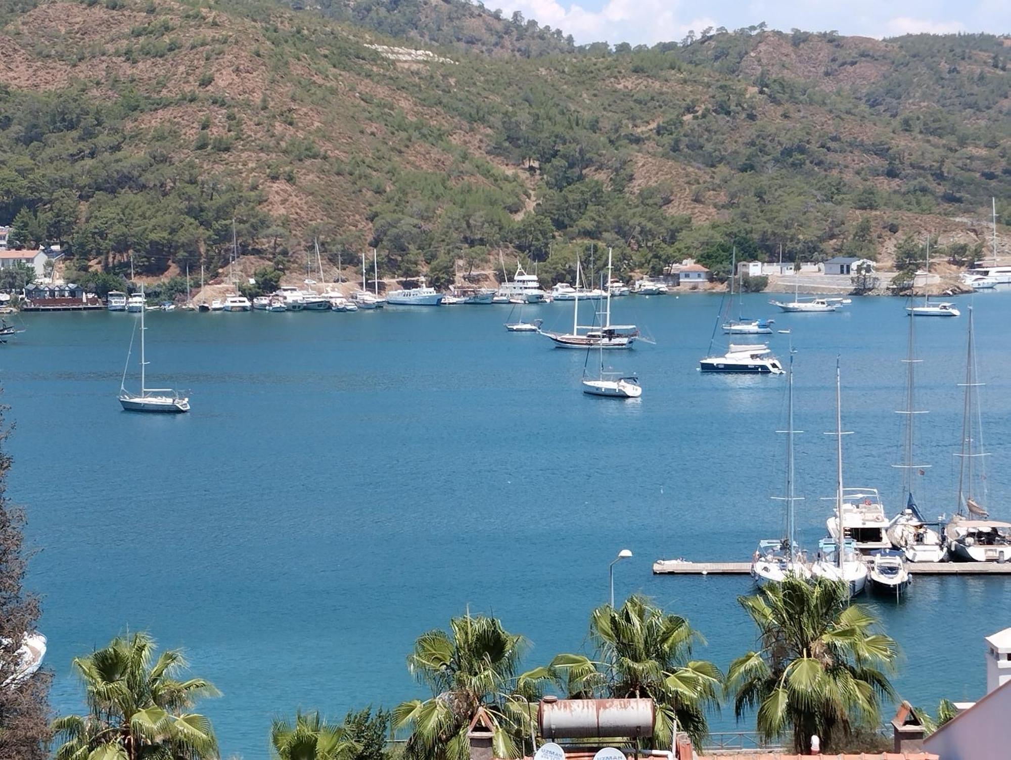 Duygu Apart spellbinding sea views Fethiye Bilik gambar