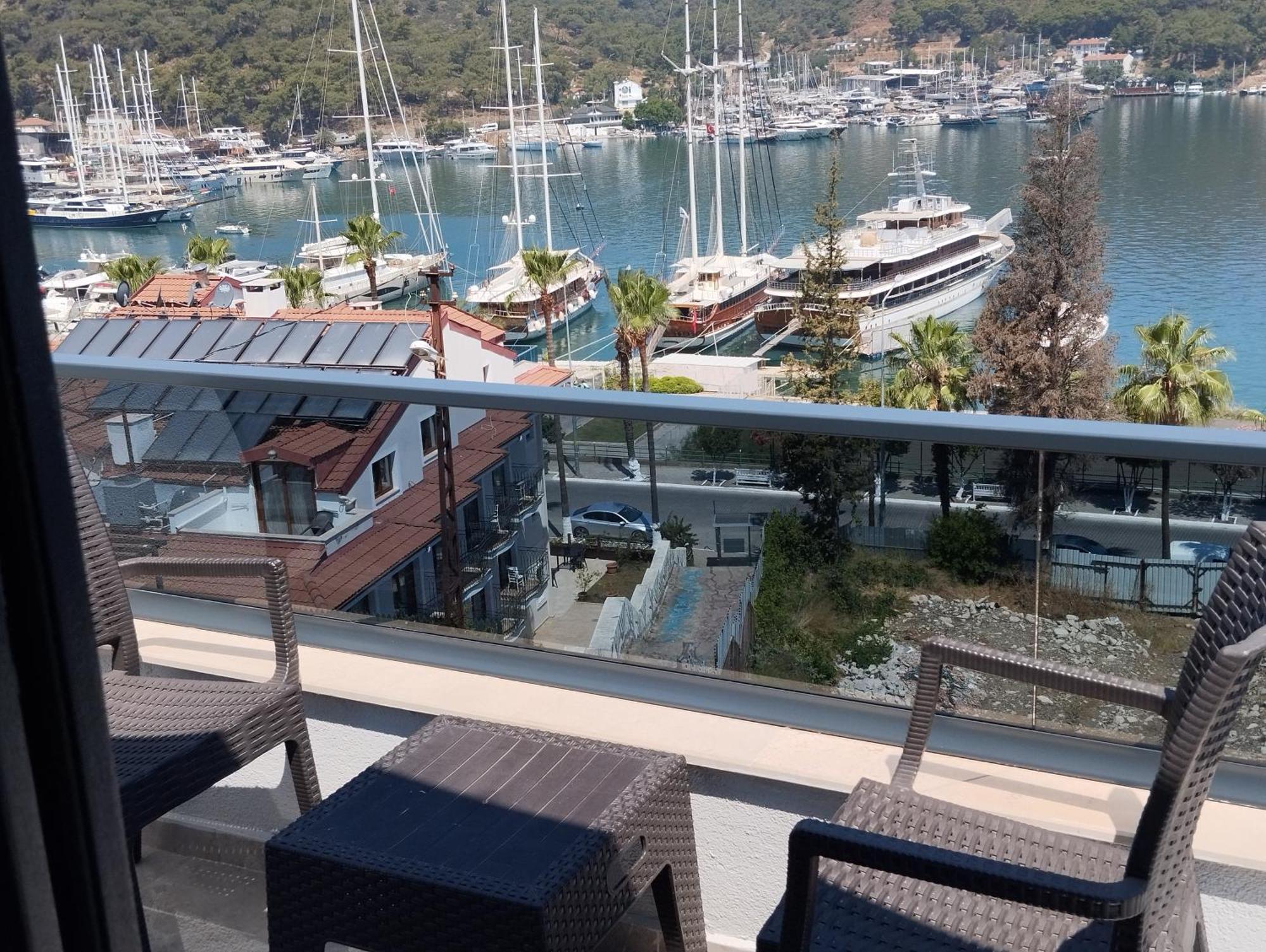Duygu Apart spellbinding sea views Fethiye Bilik gambar