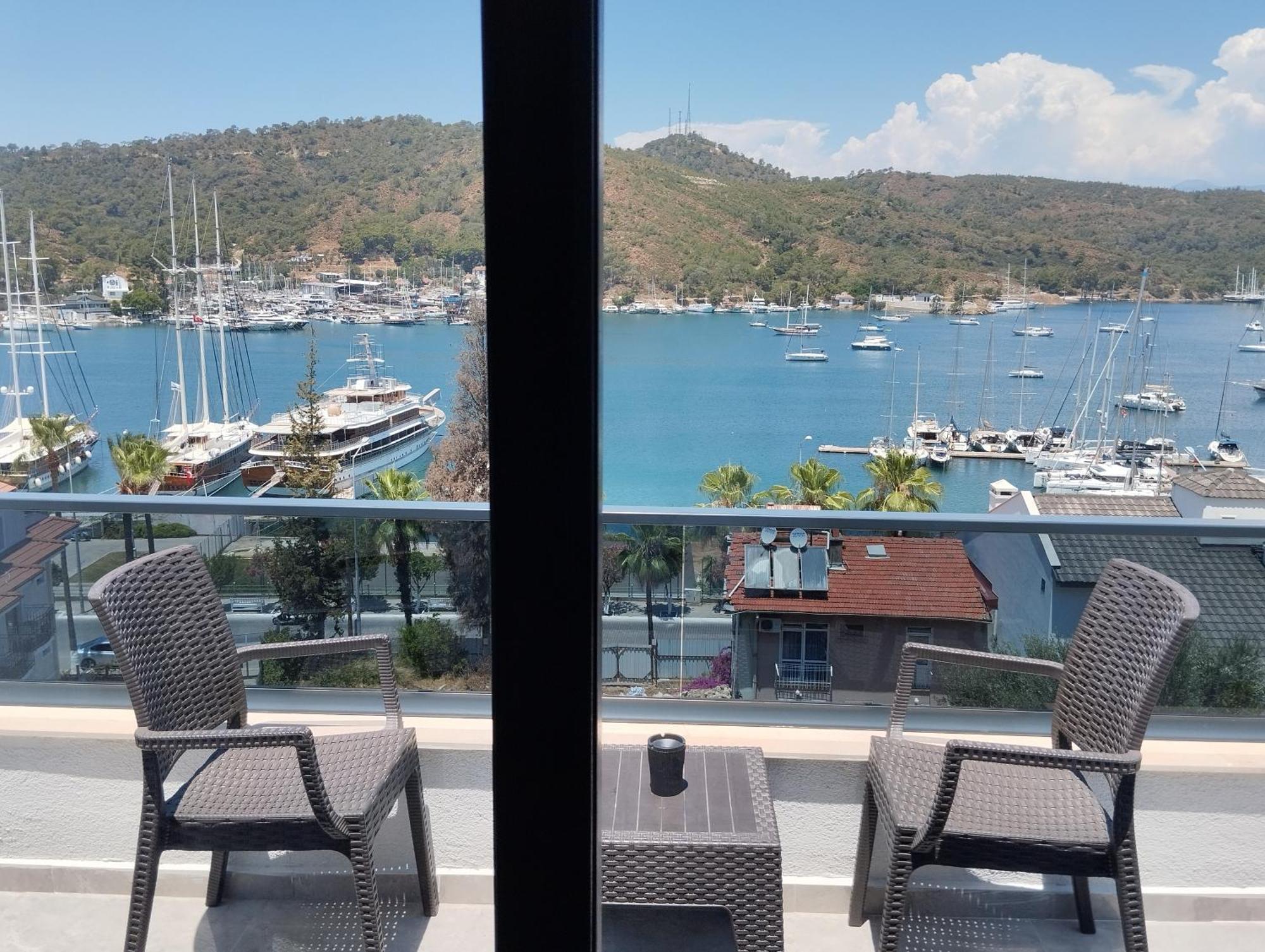 Duygu Apart spellbinding sea views Fethiye Bilik gambar